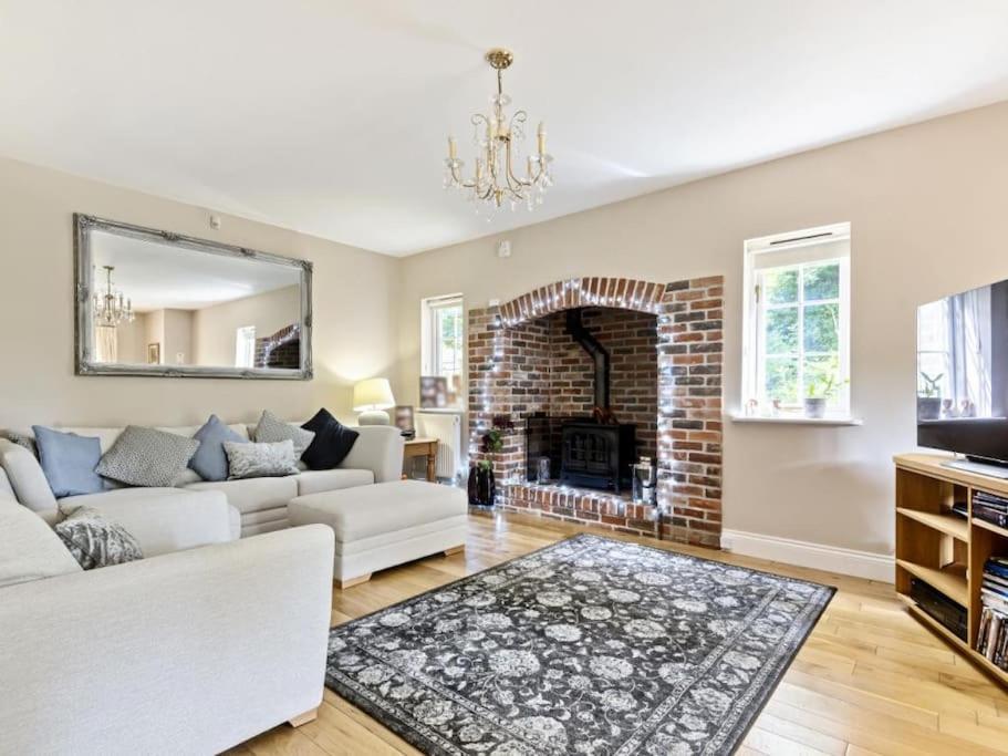 Large Coastal Cottage, Private Indoor Pool, Hut Tub, Sauna And Steam Pod Weymouth Exterior foto